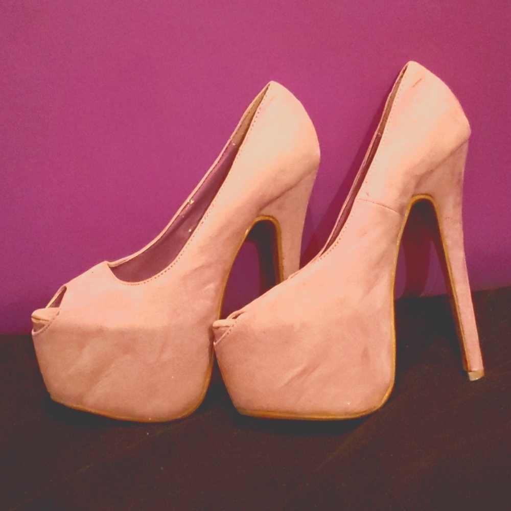 Ami Clubwear Lavender Stiletto Pumps